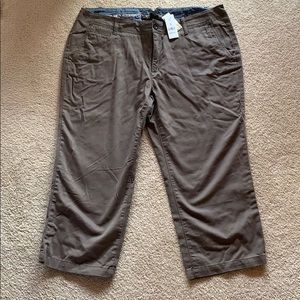 Eddie Bauer Capri Pant - Fossil Color